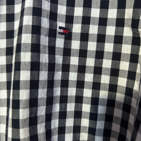 Tommy Hilfiger dress with pockets. - Picture 5 of 10